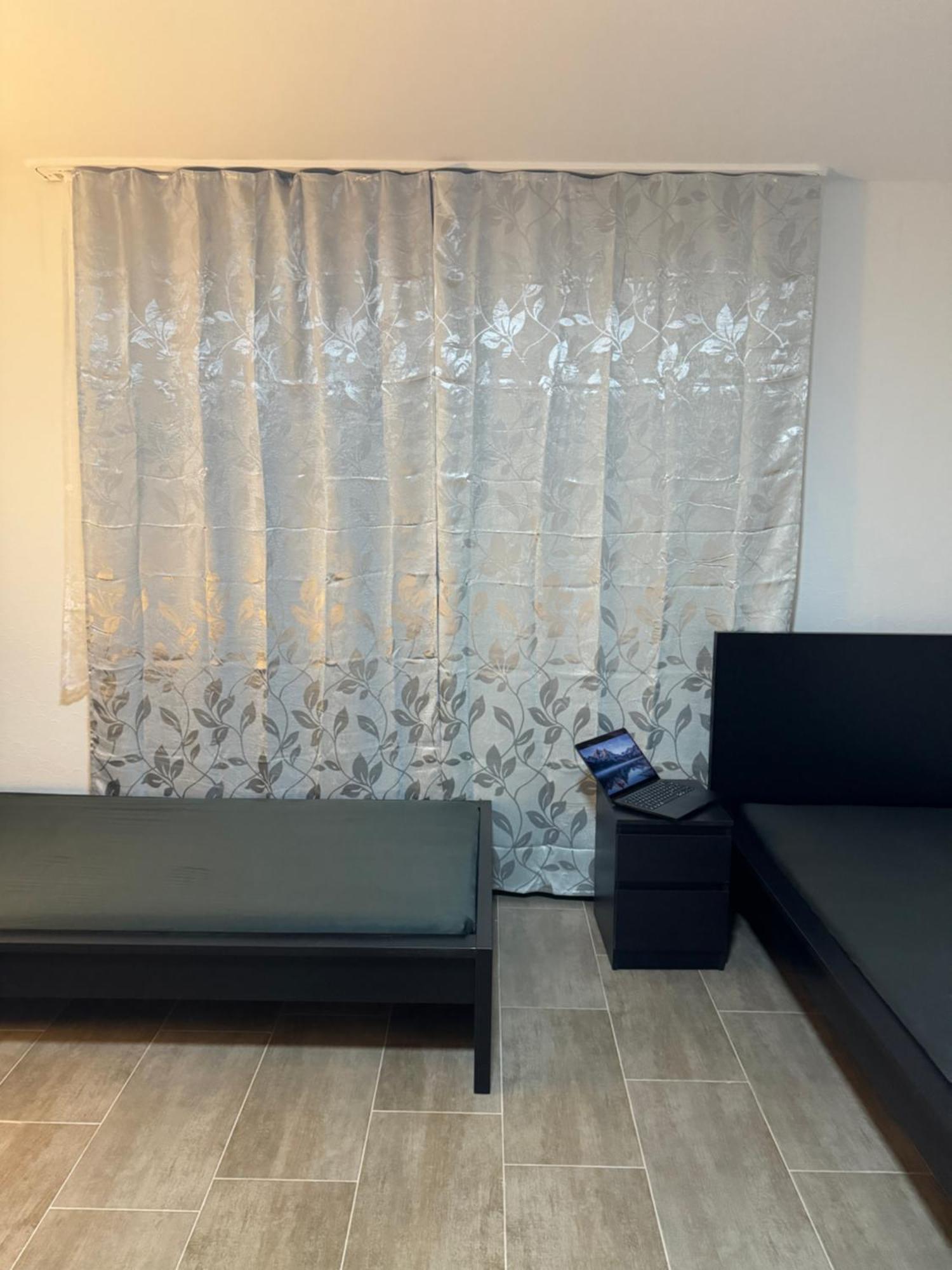 Laras Voll Ausgestattete Gartenwohnung Mit Wlan Und Tv Werne Exterior photo